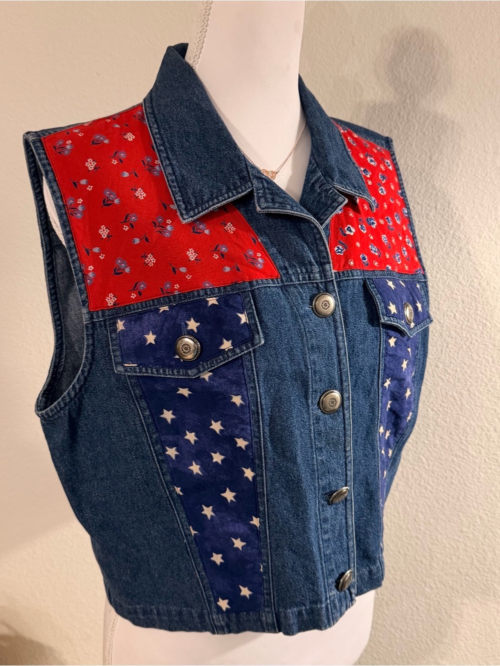 Vintage 1990s Americana Stonebridge denim vest